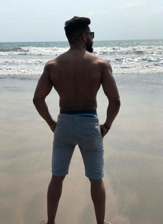 No Advance Low Rate - Male escort in New Delhi Photo 3 of 3
