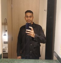 No Advance Safe & Secure - Acompañantes masculino in Ranchi