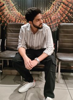 No Service Charges Let's Enjoy for Free - Male escort in Hyderabad Photo 1 of 1