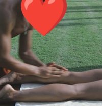 No Strings Attached - Acompañantes masculino in Cairo
