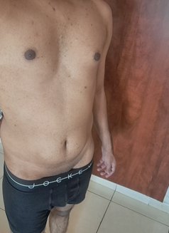 I'll make you cum, Ladies. Text me now - Male escort in Dubai Photo 7 of 7