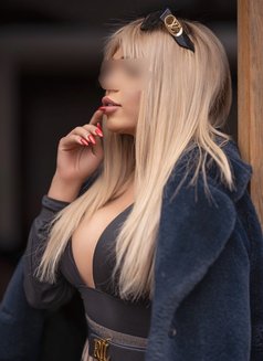 Noa Aliya - escort in Bangalore Photo 3 of 20
