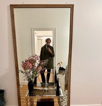 Noa96 - Male escort in Paris