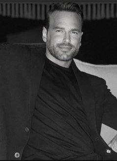 Noah - Acompañantes masculino in Dubai Photo 7 of 14