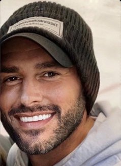 Noah - Male escort in Dubai Photo 15 of 15