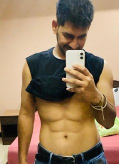 Noah - Male escort in Pattaya Photo 6 of 7