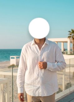 Noah - Acompañantes masculino in Abu Dhabi Photo 7 of 7