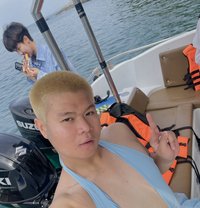 Noah - Dominador masculino in Dubai