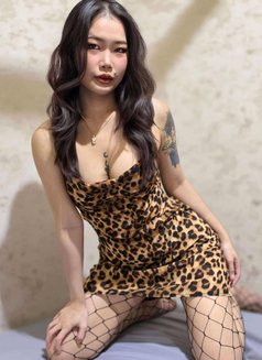 Noah - puta in Dubai Photo 2 of 11