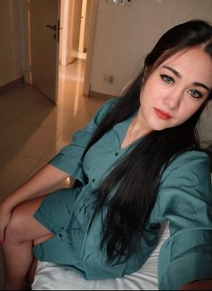 Nobar - masseuse in Dammam Photo 2 of 6