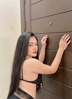 Nobar - masseuse in Dammam Photo 8 of 11