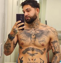 Nobody - masseur in Dubai