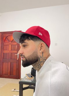 Nobody - masseur in Dubai Photo 2 of 3