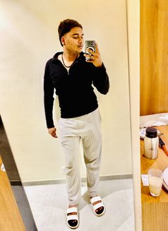Noddy - Male escort in Mumbai Photo 4 of 7