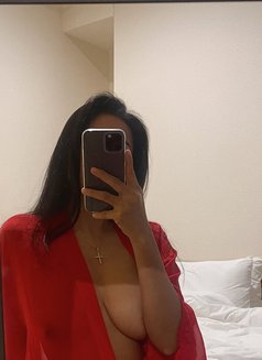 Noey - escort in Yokosuka Photo 8 of 16