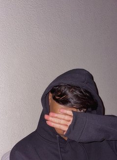 Nofi Arab - Acompañantes masculino in Riyadh Photo 6 of 7