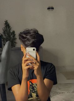 Nofi Arab - Male escort in Riyadh Photo 1 of 12