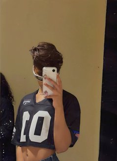 Nofi Arab - Male escort in Riyadh Photo 2 of 12