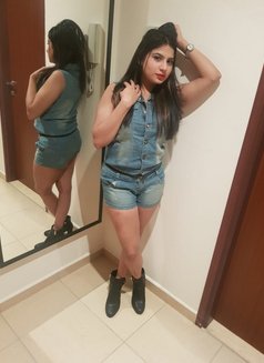 Noida Best vip Escort Service - puta in Noida Photo 2 of 3