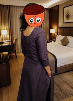 Noida Bhabhi Real meet Bhabhi - escort in Noida Photo 2 of 6