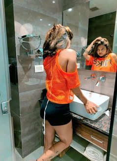 Noida Call Girls Service 24*7 - escort in Noida Photo 3 of 3