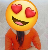 INDEPENDENT HOUSE WIFE MATTURE BIG BOOB - escort in Noida