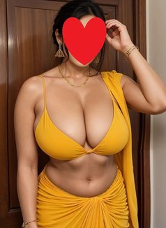 Noida Real Meet Girl 🥀 Friendship Clubs - puta in Noida Photo 7 of 12