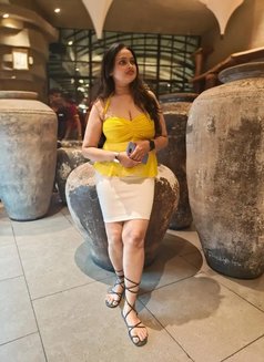 Noida Vip Escort Service 24*7 - escort in Noida Photo 1 of 6