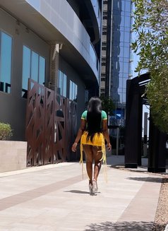 NOIR - escort in Dubai Photo 8 of 9