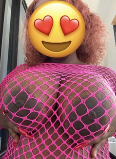 Noirmuse - escort in Nairobi Photo 3 of 8