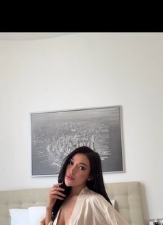 Nomi Petite - escort in Dubai Photo 7 of 8