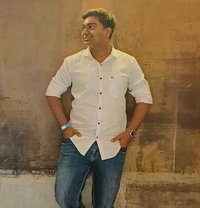 Non Stop One Hour - Acompañantes masculino in Pune