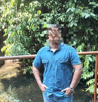 Non Stop One Hour - Acompañantes masculino in Pune