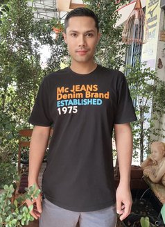 Non - Male escort in Riyadh Photo 4 of 4