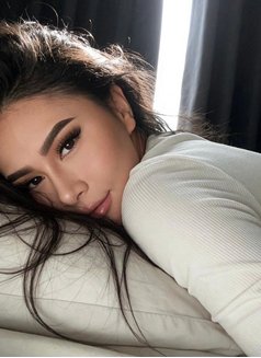 Nona Party Lover - puta in Hong Kong Photo 21 of 30