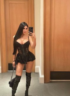 Nona Party Lover - puta in Hong Kong Photo 23 of 30