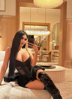 Nona Party Lover - puta in Hong Kong Photo 24 of 30