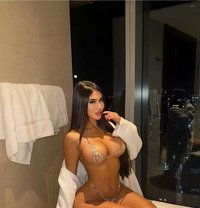 Nona Party Lover - puta in Hong Kong Photo 19 of 30