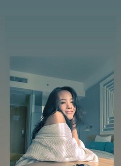 Noni - escort in Jakarta Photo 1 of 4