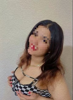 Nonoahmed - escort in Cairo Photo 3 of 5
