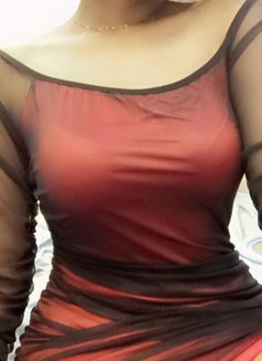 Nood - escort in Cairo Photo 2 of 5