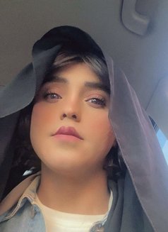 Noode - Transsexual escort in Riyadh Photo 2 of 4