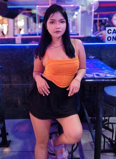 Noon - escort in Al Manama Photo 3 of 7