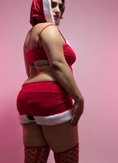 Noona - puta in Cairo Photo 3 of 4