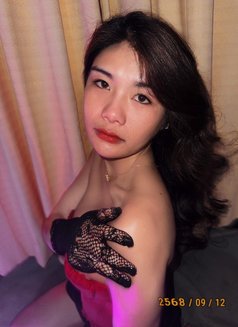 Noonie - Acompañantes transexual in Dubai Photo 3 of 5