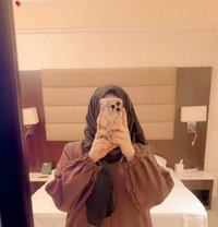 Noor British Indian MILF back in Dubai - escort in Dubai Photo 7 of 8