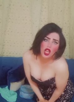 Noor - Transsexual escort in Dubai Photo 5 of 8