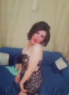 Noor - Transsexual escort in Dubai Photo 7 of 8