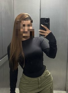 Noor - escort in Dubai Photo 1 of 10