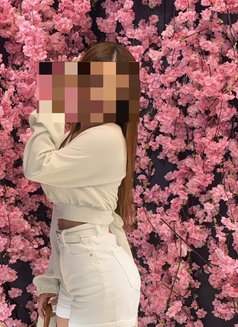 Noor - escort in Dubai Photo 4 of 10
